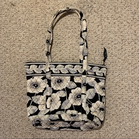 Vera Bradley black and white floral tote bag - Picture 4 of 9